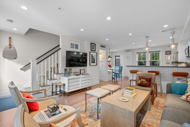 5 School Street U2, Provincetown, MA 02657