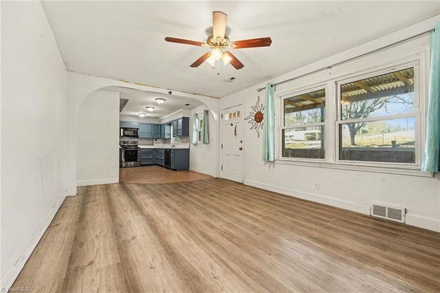 4446 White Rock Road, Winston-salem, NC 27105