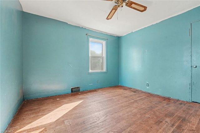 4446 White Rock Road, Winston-salem, NC 27105