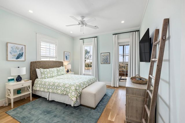 1510 Beachtown Drive, Galveston, TX 77550