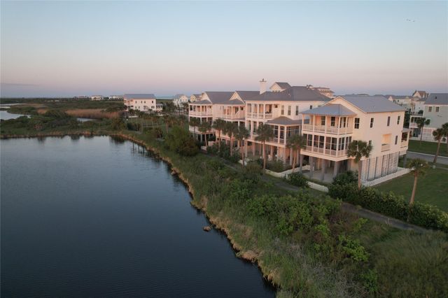 1510 Beachtown Drive, Galveston, TX 77550