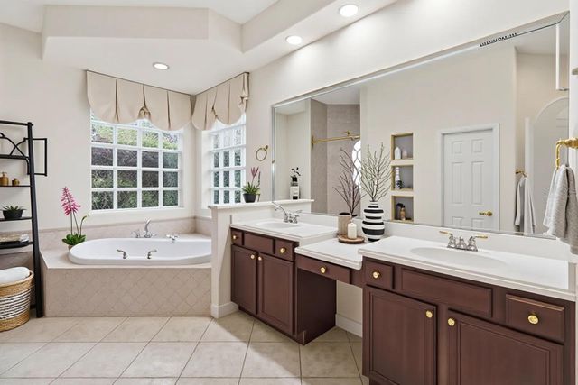 8310 TIVOLI DRIVE, Orlando, FL 32836