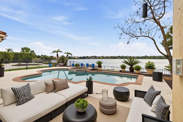 8310 TIVOLI DRIVE, Orlando, FL 32836