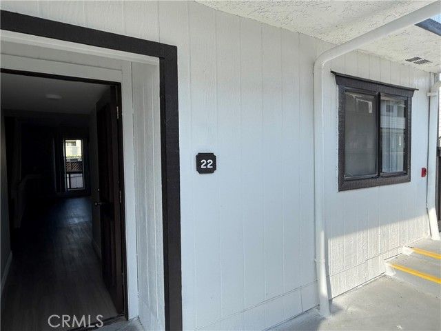 5250 colodny Drive 22, Agoura Hills, CA 91301