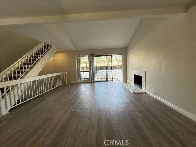 5250 colodny Drive 22, Agoura Hills, CA 91301