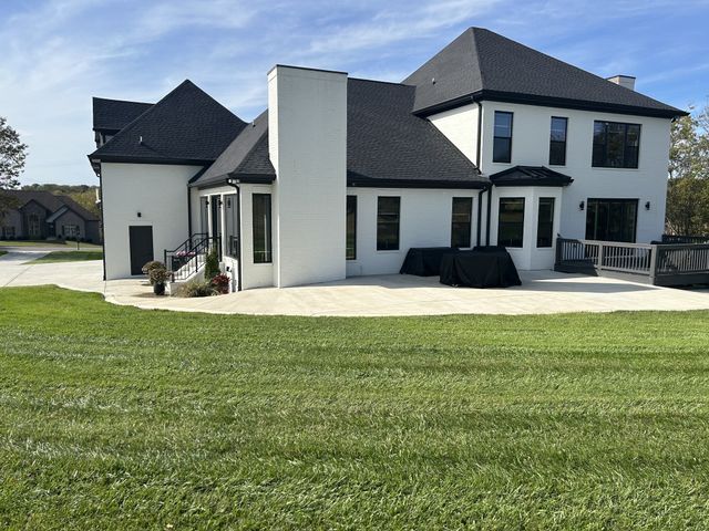 4223 Ironwood Dr, Greenbrier, TN 37073