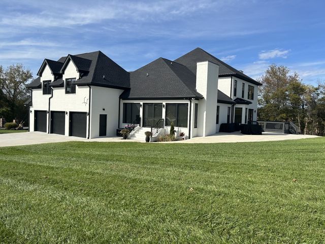 4223 Ironwood Dr, Greenbrier, TN 37073