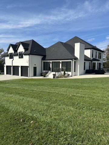 4223 Ironwood Dr, Greenbrier, TN 37073