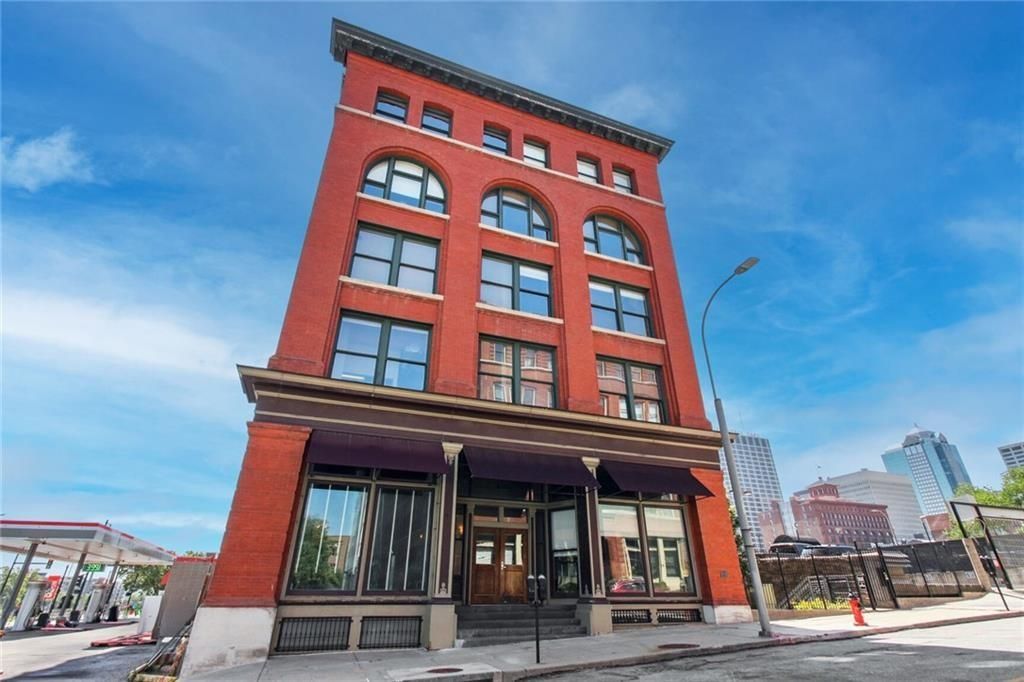 609 CENTRAL Street 1104, Kansas City, MO 64105