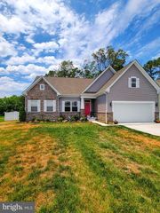5582 TRAFALGAR CIR, Tilghman, MD 21671