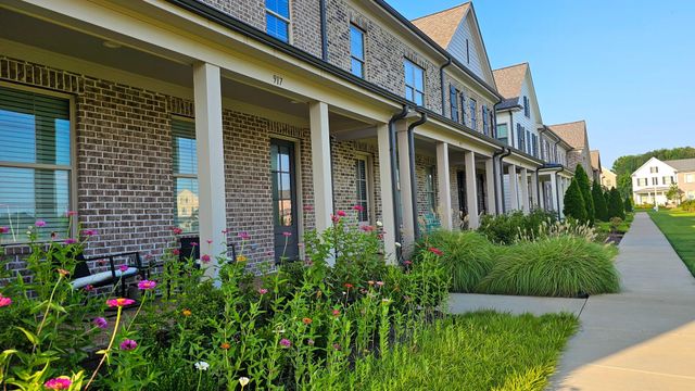 917 UFTON ALY, Collierville, TN 38017