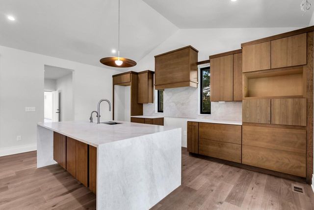 W5303 Briarwood ROAD, Elkhorn, WI 53121
