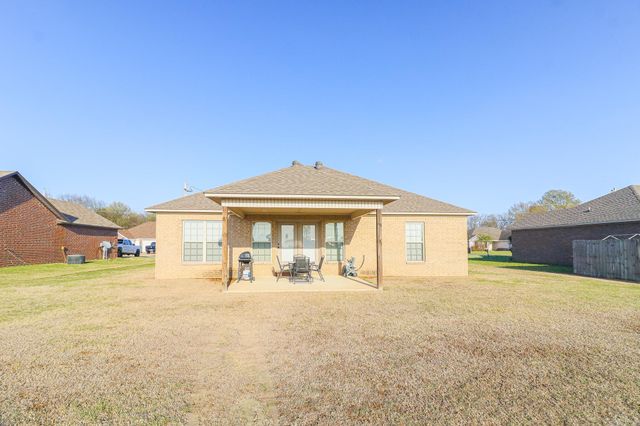 417 Arrowhead Road, Trumann, AR 72472