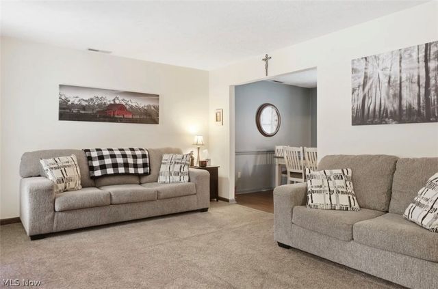 410 Nebraska Avenue, Mcdonald, OH 44437