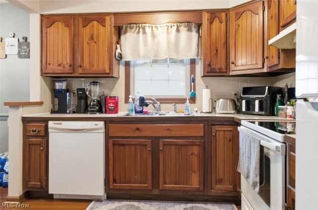 410 Nebraska Avenue, Mcdonald, OH 44437