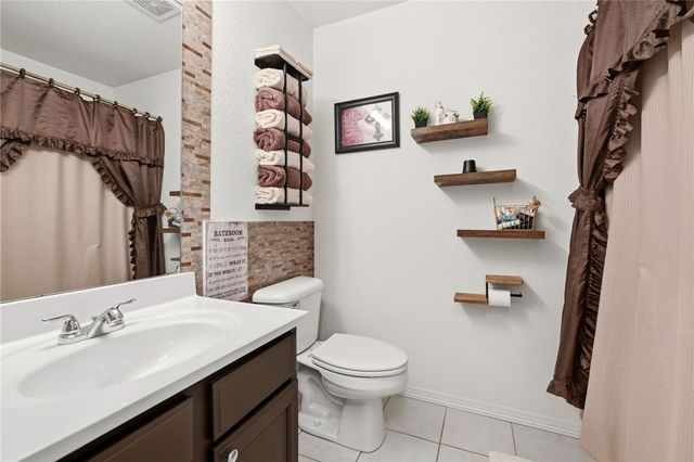 602 Emerald Street, Lowell, AR 72745