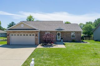 34 Steele Drive, Granite City, IL 62040