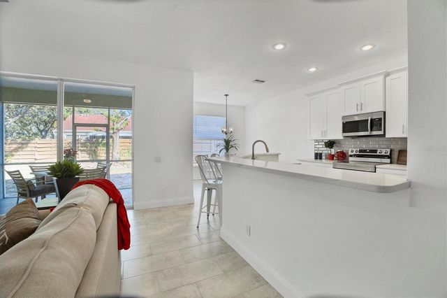 5511 46TH ST E, Bradenton, FL 34203