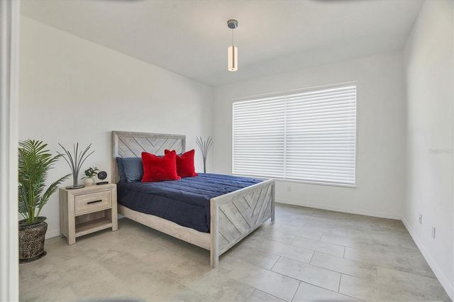 5511 46TH ST E, Bradenton, FL 34203