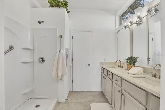 5511 46TH ST E, Bradenton, FL 34203