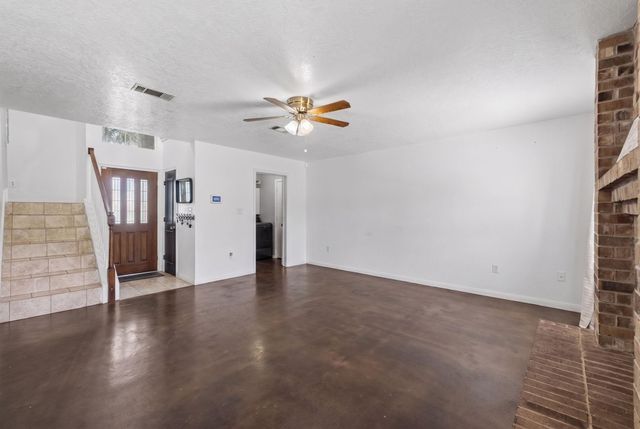 9830 Ellen Street, Baytown, TX 77521