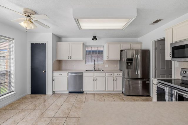 9830 Ellen Street, Baytown, TX 77521