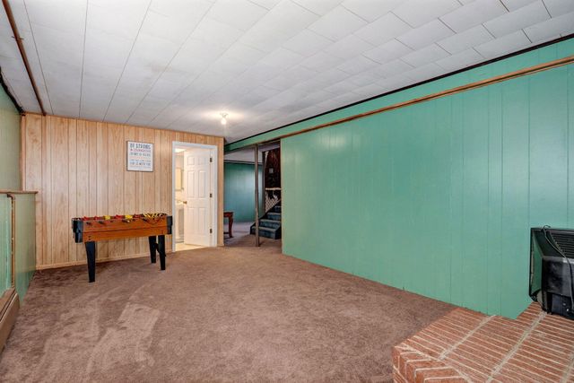 824 E Burford Street, Marshfield, MO 65706