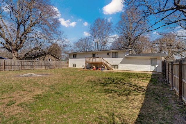 824 E Burford Street, Marshfield, MO 65706