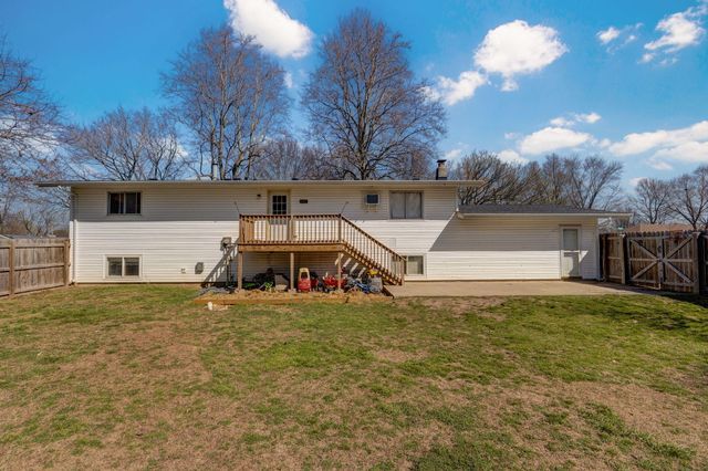 824 E Burford Street, Marshfield, MO 65706
