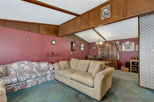 824 E Burford Street, Marshfield, MO 65706