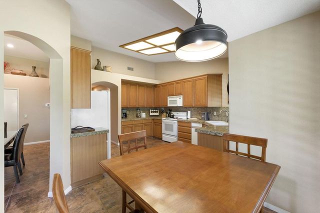 105 Potenza Circle, Palm Desert, CA 92211