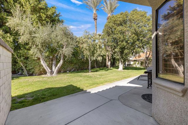 105 Potenza Circle, Palm Desert, CA 92211