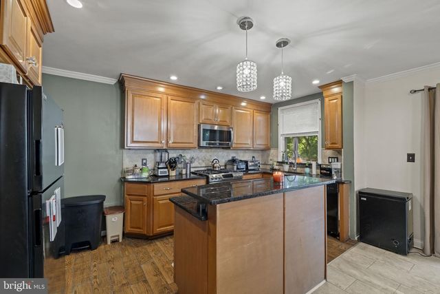 2348 HIGHLAND AVE, Drexel Hill, PA 19026