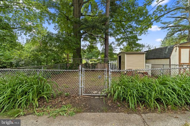 2348 HIGHLAND AVE, Drexel Hill, PA 19026