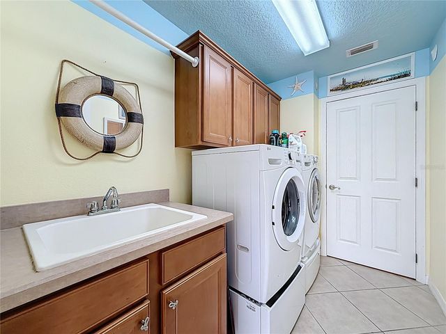 2679 LANTANA AVENUE, The Villages, FL 32162