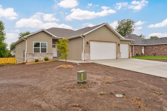 3026 E Bradford East Street, Republic, MO 65738