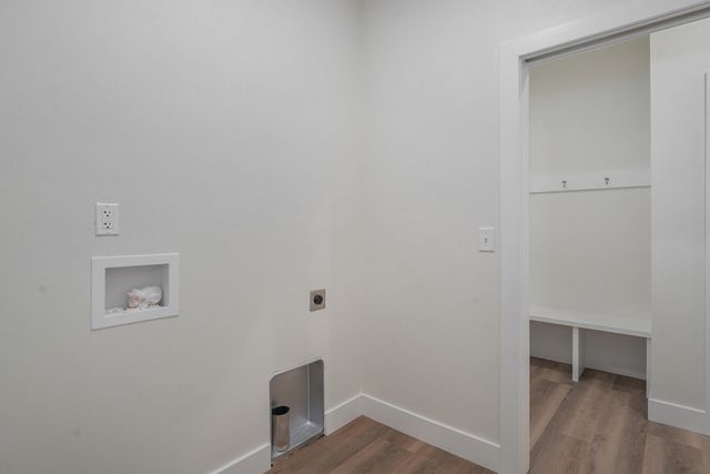 3026 E Bradford East Street, Republic, MO 65738