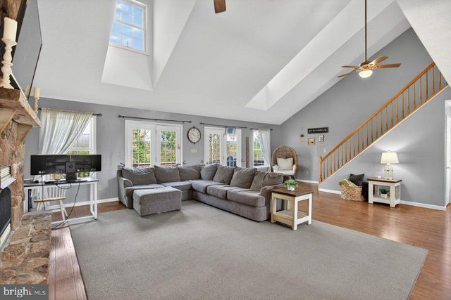 8570 S MIDDLE RD, Mount Jackson, VA 22842