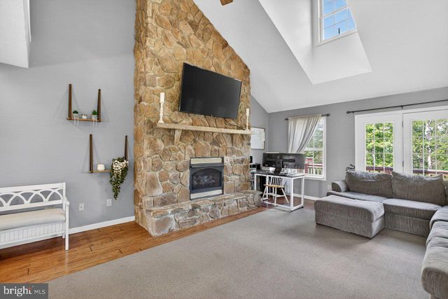 8570 S MIDDLE RD, Mount Jackson, VA 22842