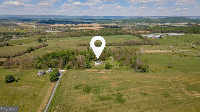 8570 S MIDDLE RD, Mount Jackson, VA 22842