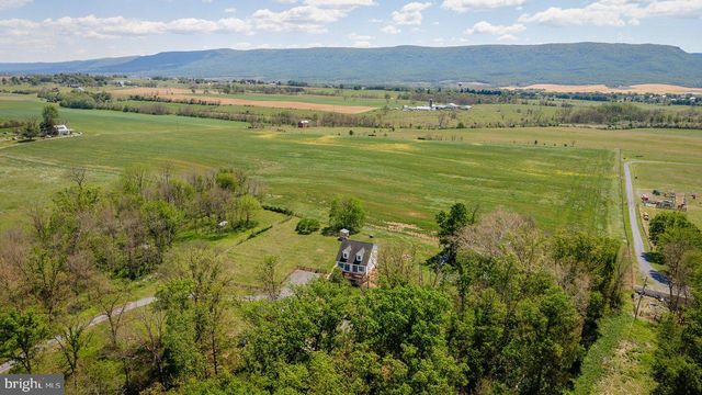 8570 S MIDDLE RD, Mount Jackson, VA 22842