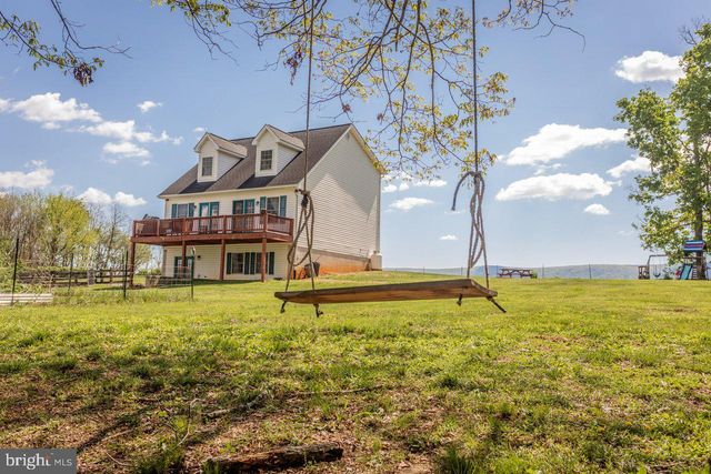 8570 S MIDDLE RD, Mount Jackson, VA 22842