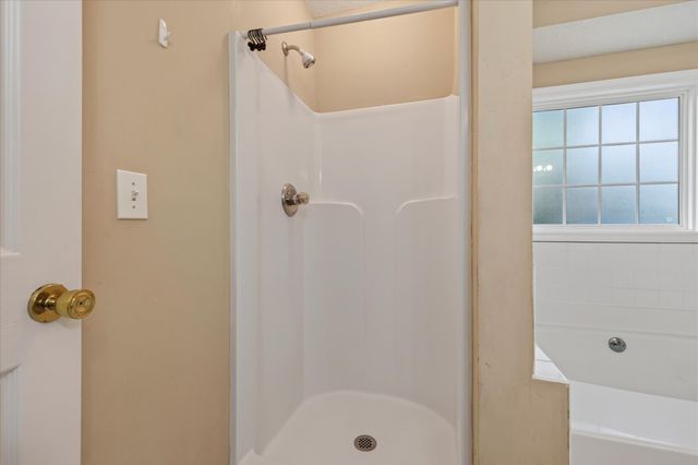 293 Clearfount Dr, Clarksville, TN 37043