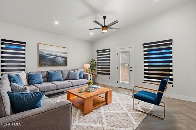 1417 NAMBI DESERT Drive, Chaparral, NM 88081