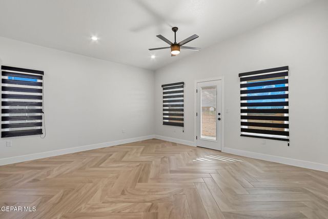 1417 NAMBI DESERT Drive, Chaparral, NM 88081