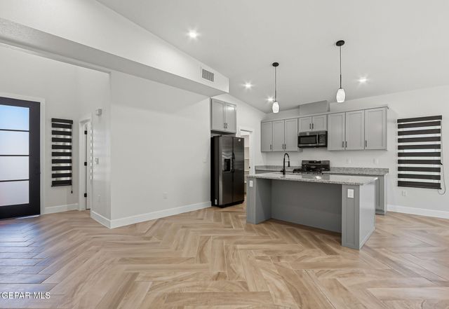 1417 NAMBI DESERT Drive, Chaparral, NM 88081