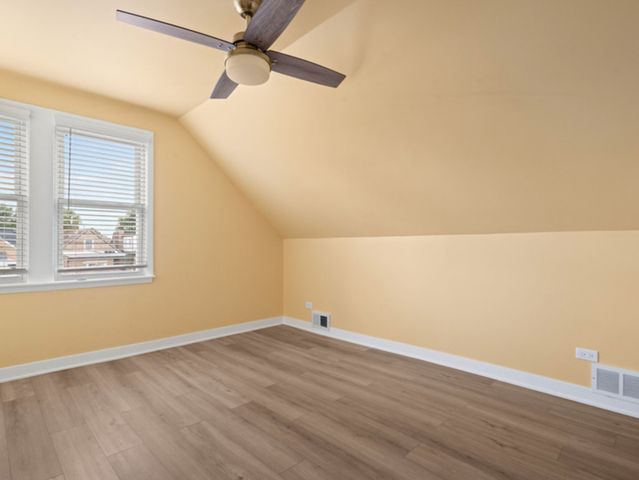 6049 W School Street, Chicago, IL 60634