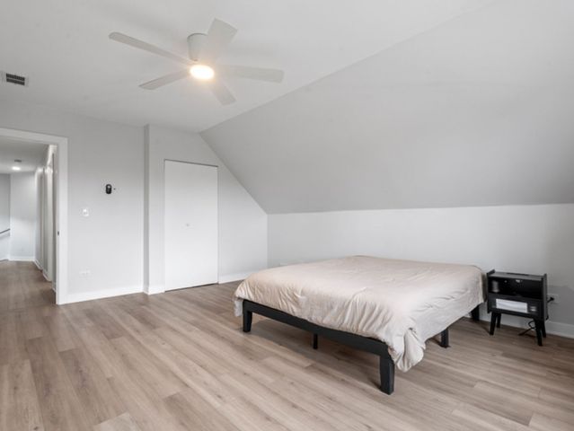 6049 W School Street, Chicago, IL 60634