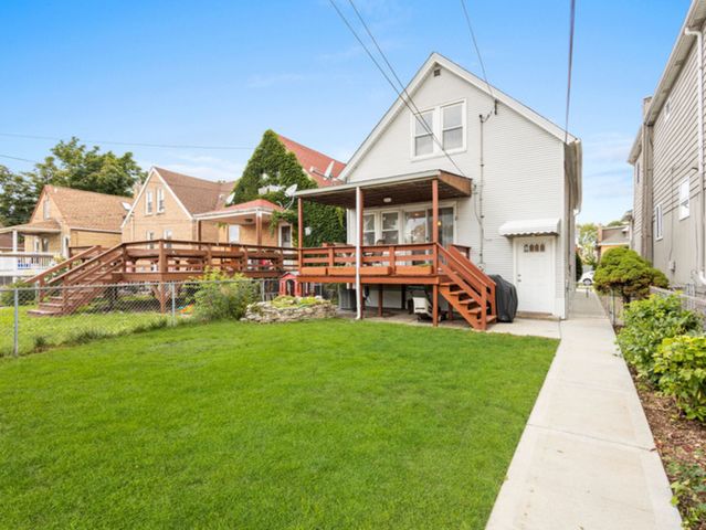 6049 W School Street, Chicago, IL 60634