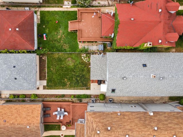 6049 W School Street, Chicago, IL 60634